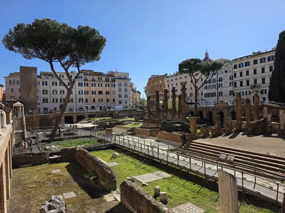Vista libre de Largo di Torre Argentina