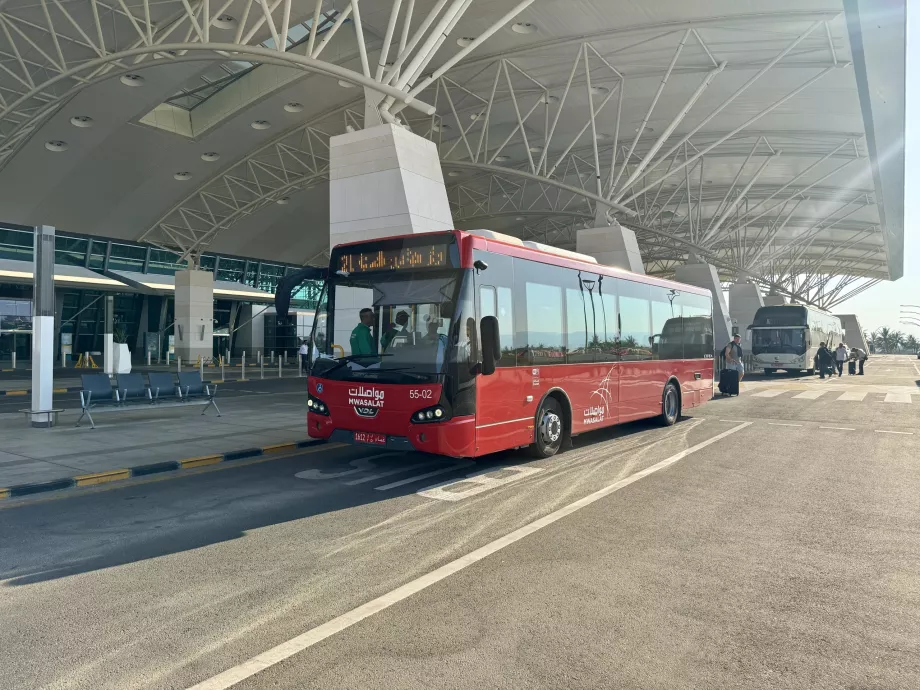 Autobús Mwasalat línea 21