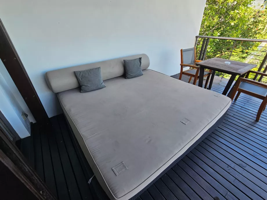 Sofá en la terraza