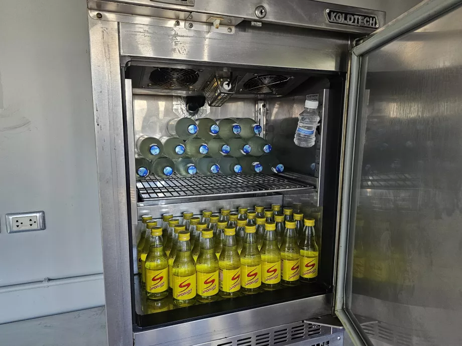 Agua y limonada en SweetSpot