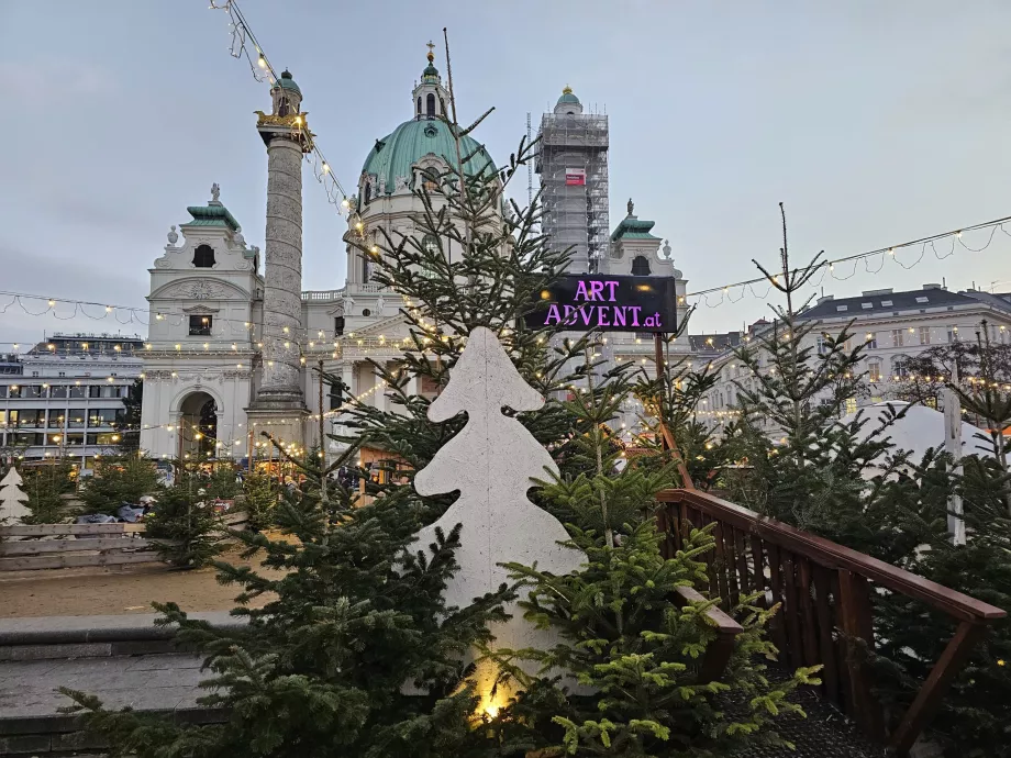 Mercados frente a la Karlskirche