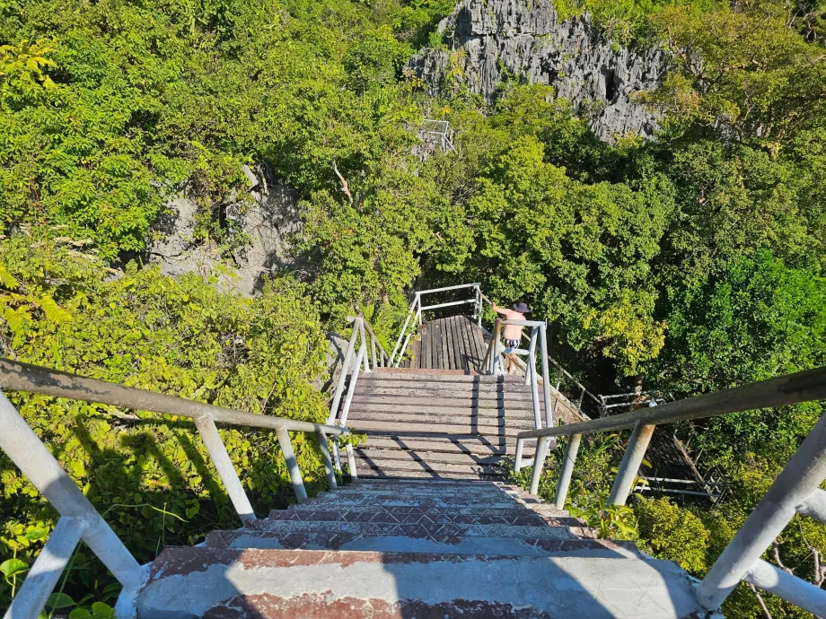 Escalera al Lago Esmeralda
