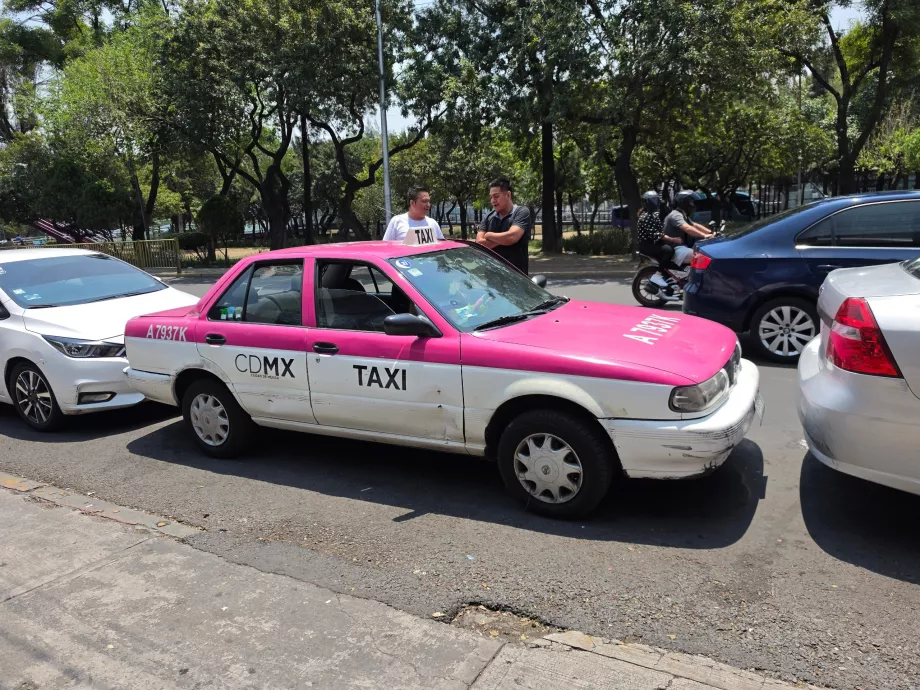 Taxi oficial en CDMX