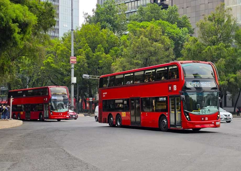 Metrobuses en Ciudad de México