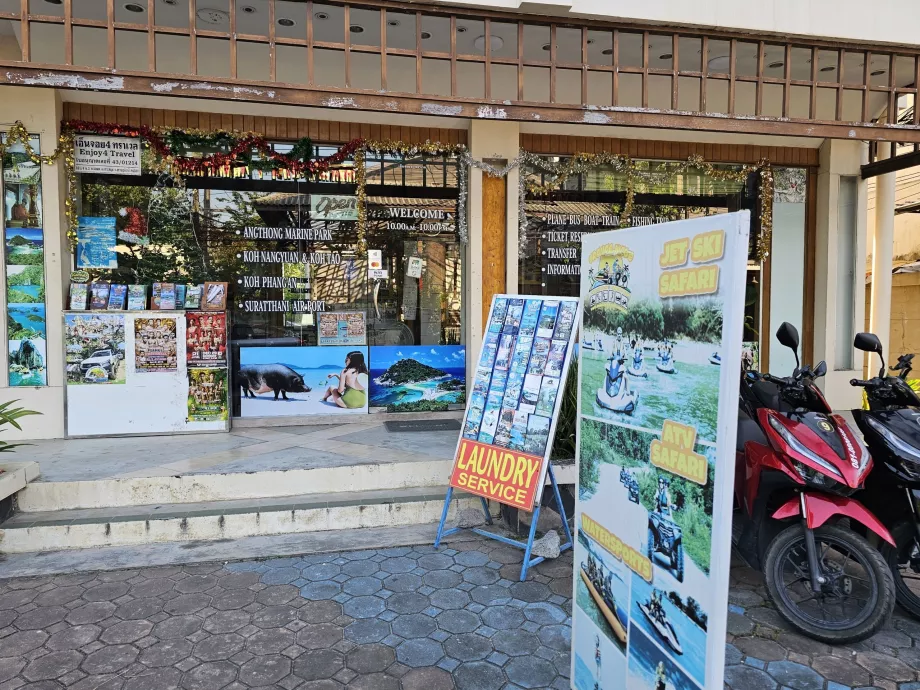 Agencia de turismo que ofrece excursiones en Chaweng