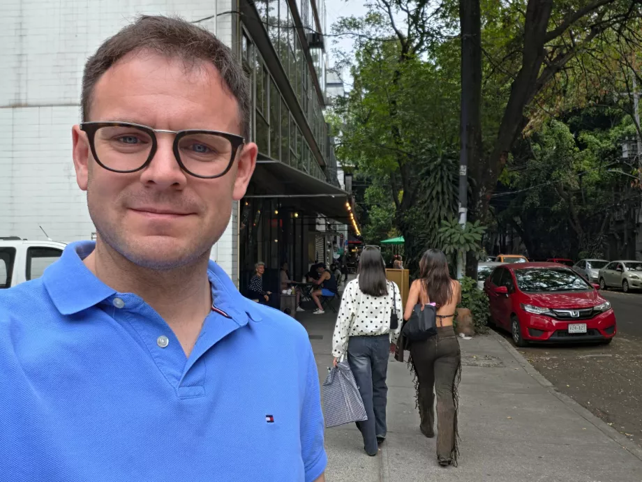 Yo en un recorrido a pie por Roma Norte