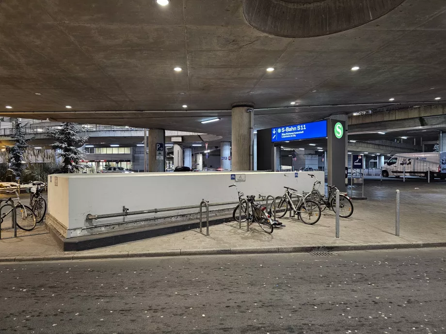 Entrada a la estación de S-Bahn