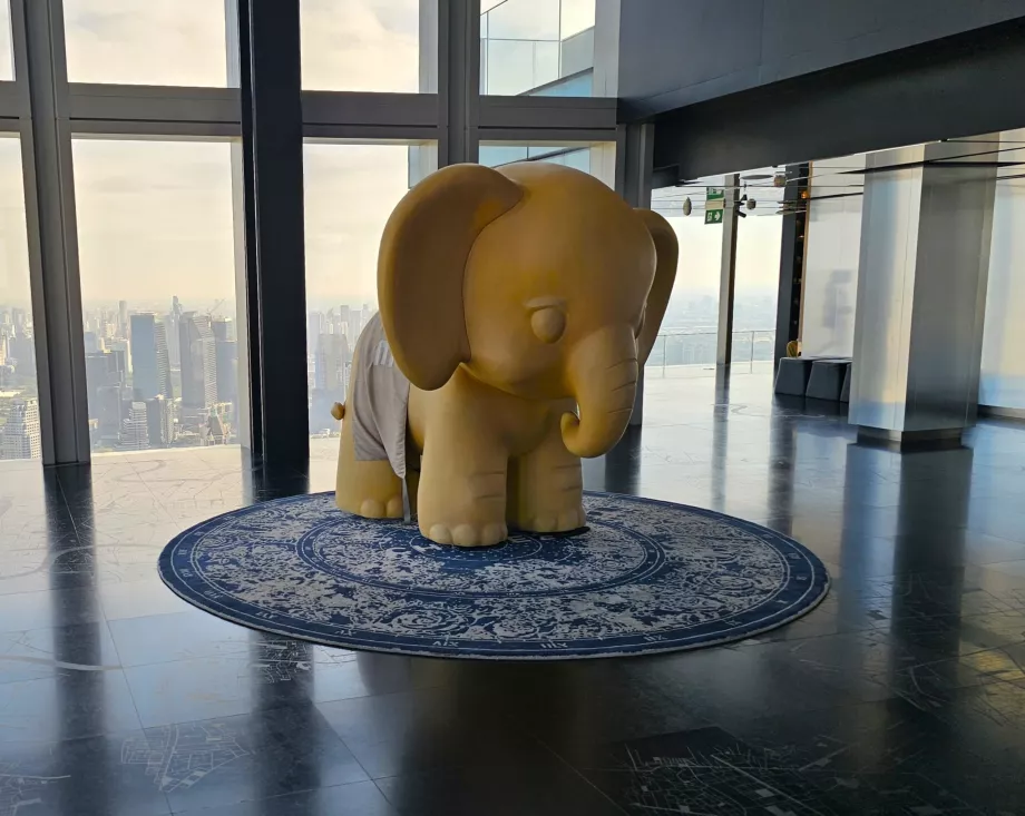 King Power Mahanakhon - Vista interior