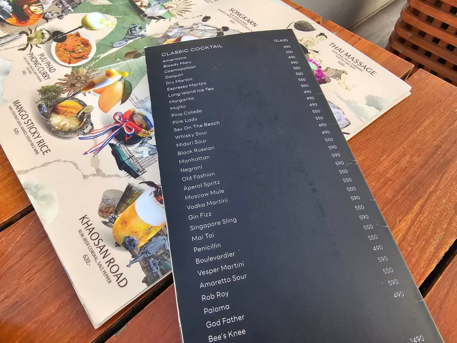 Akara Sky Hanuman - menú, bebidas