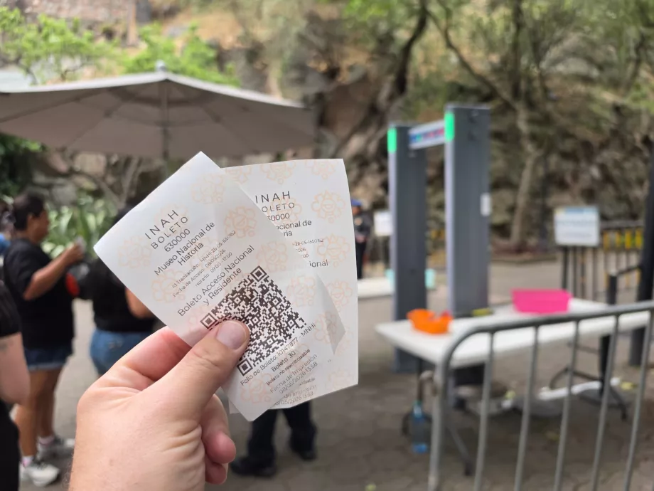 Castillo de Chapultepec, entradas