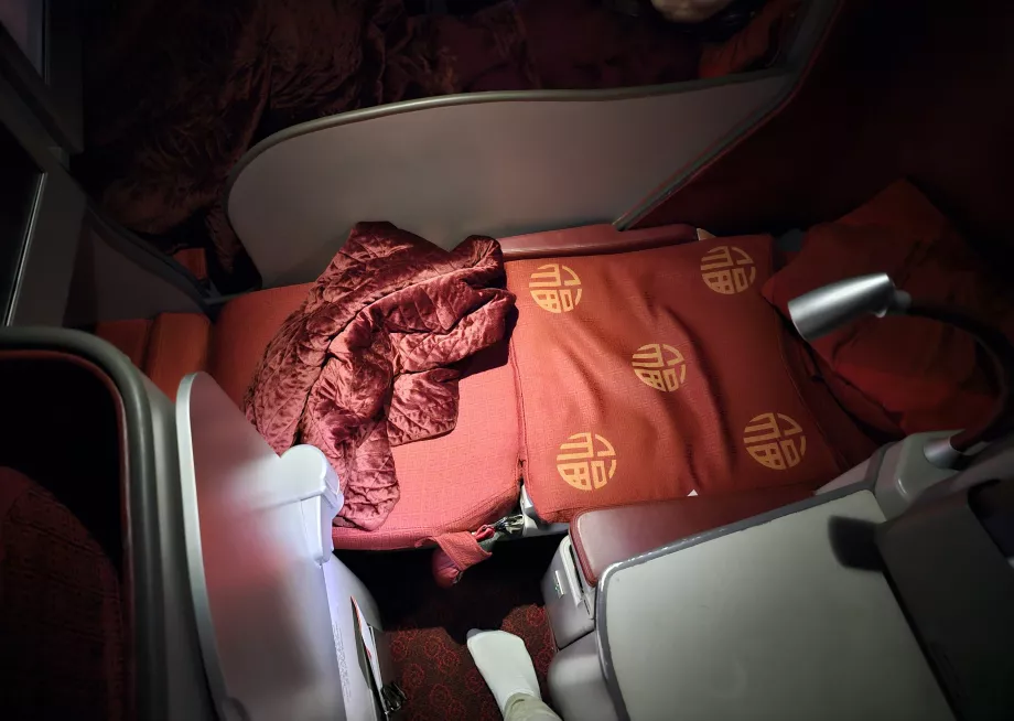 Sofá desplegado en cama