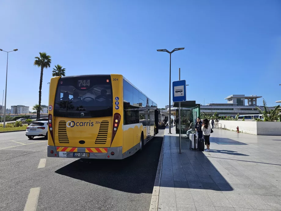 Paradas de autobús en dirección al centro de Lisboa