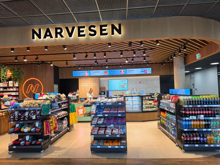 Mini-market Narvessen en la terminal de llegadas