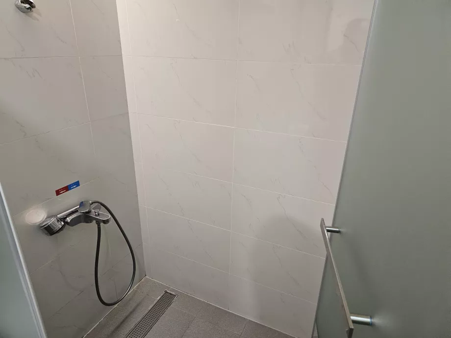 Duchas gratuitas en el aeropuerto TPE