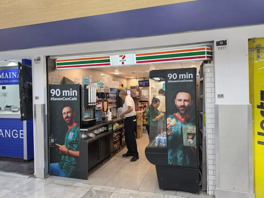 7-Eleven en la terminal de llegadas