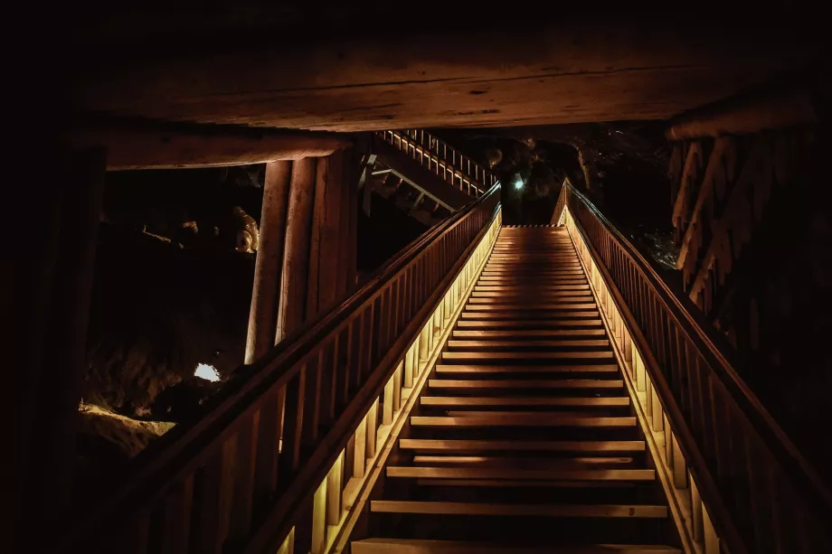 Escalera que baja