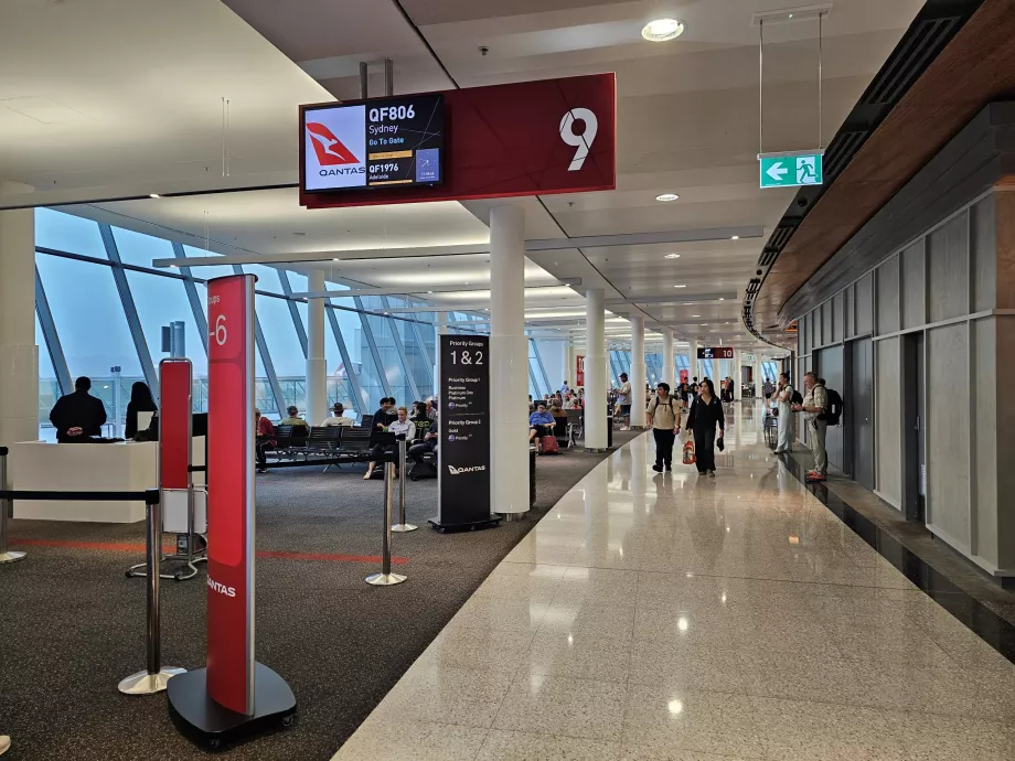 Puertas de salida del aeropuerto de Canberra