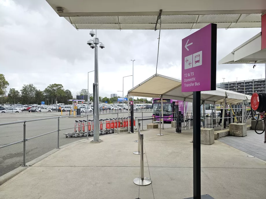 Parada del autobús lanzadera, Terminal 1