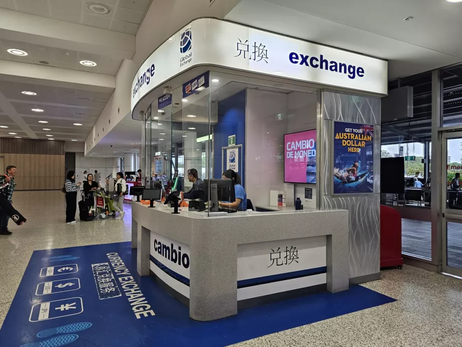 Oficina de cambio, Terminal 1