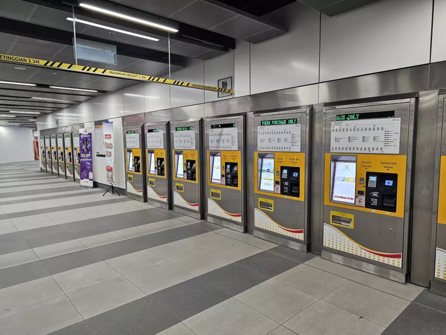 Máquinas expendedoras de billetes en el metro
