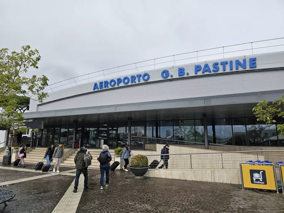 Terminal del aeropuerto de Ciampino