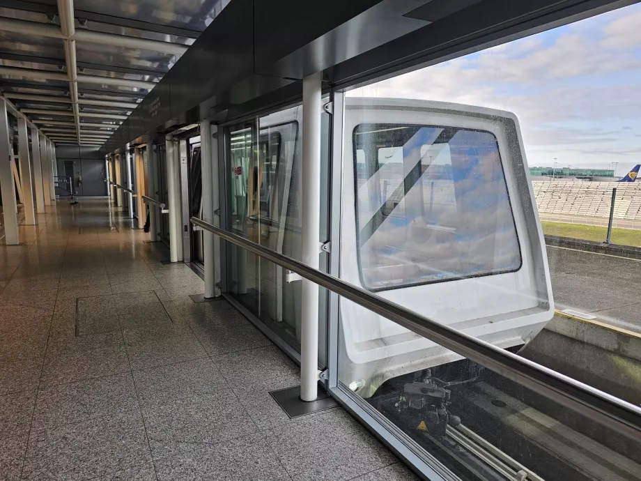 Tren automático, aeropuerto de Stansted