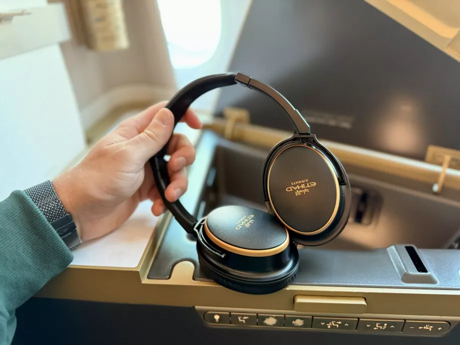 Teléfonos Etihad para viajeros de negocios