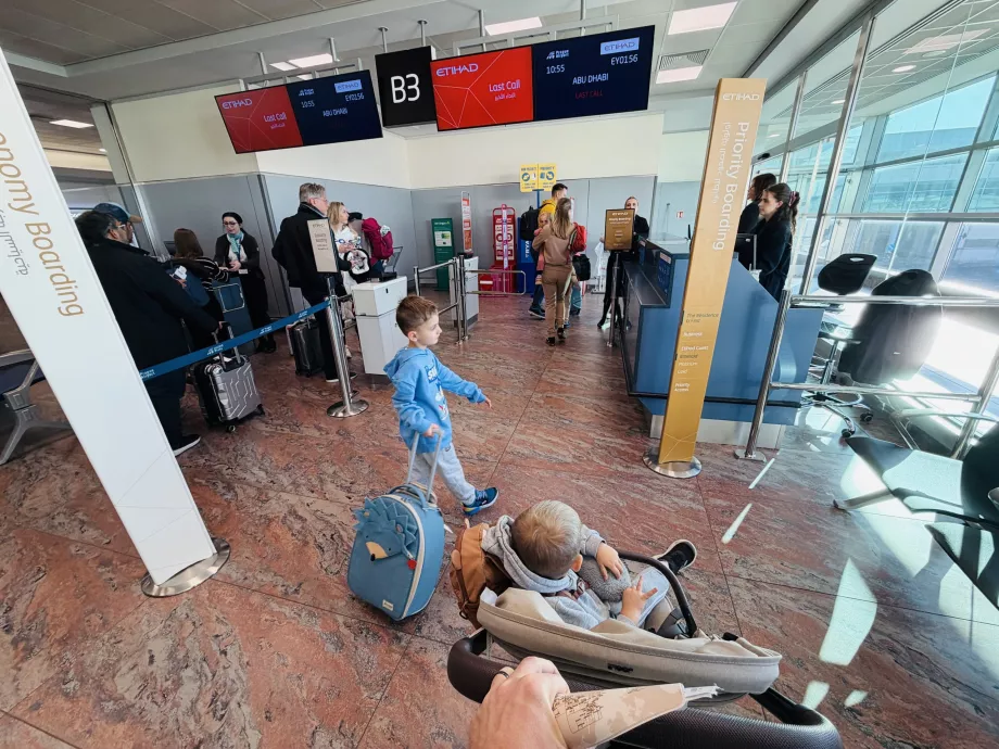 Entrada diseñada para la clase business