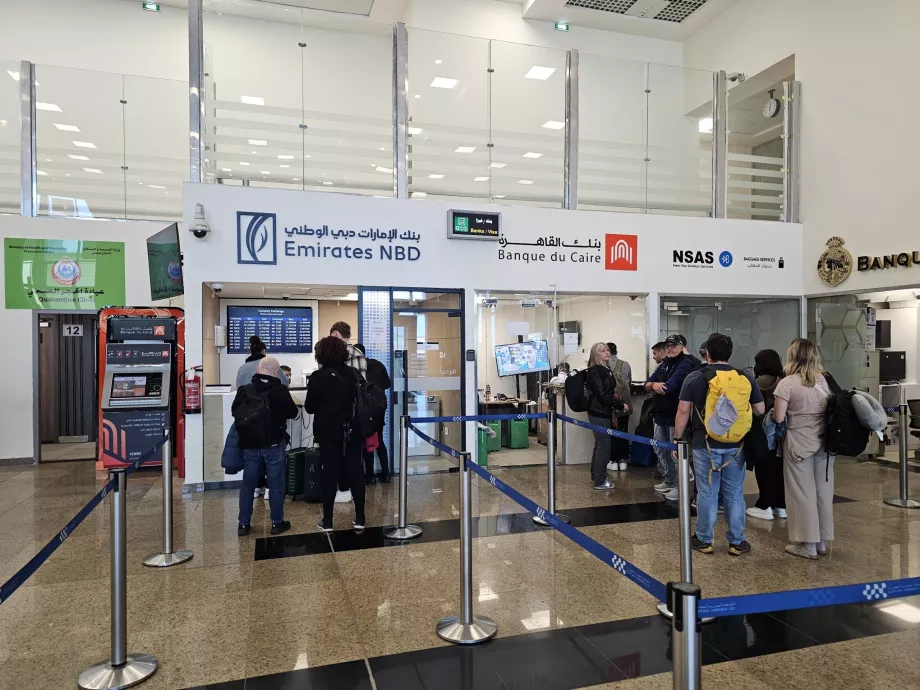 Ventanillas bancarias para comprar un visado