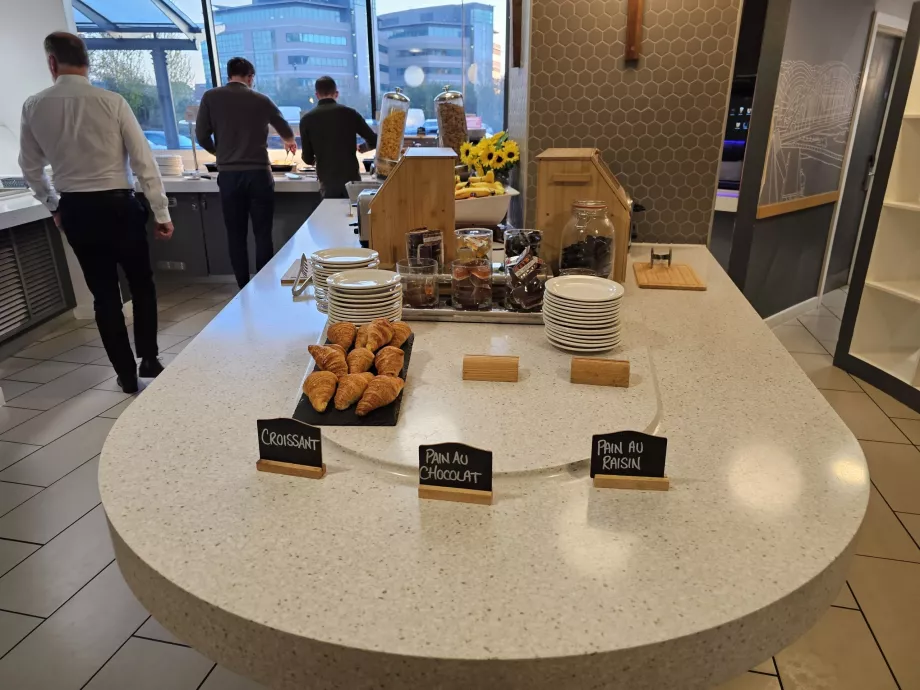 Ramada Encore, desayuno