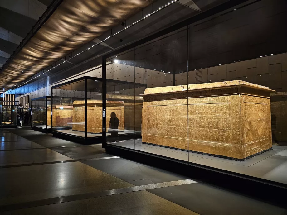 Tumbas en las galerías principales