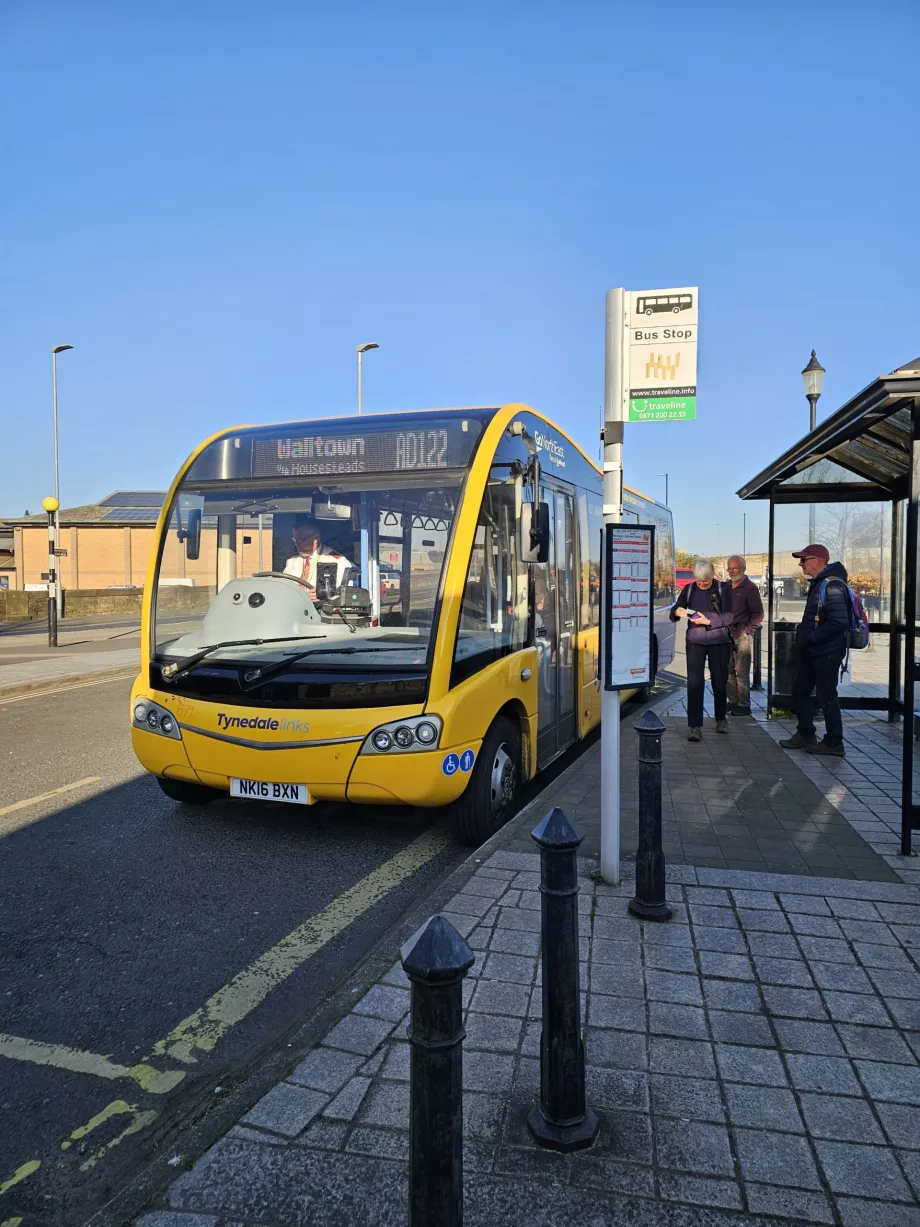 Autobús AD122