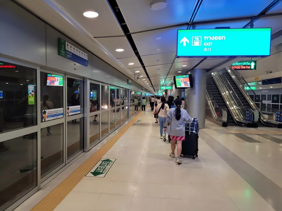 Andén del aeropuerto