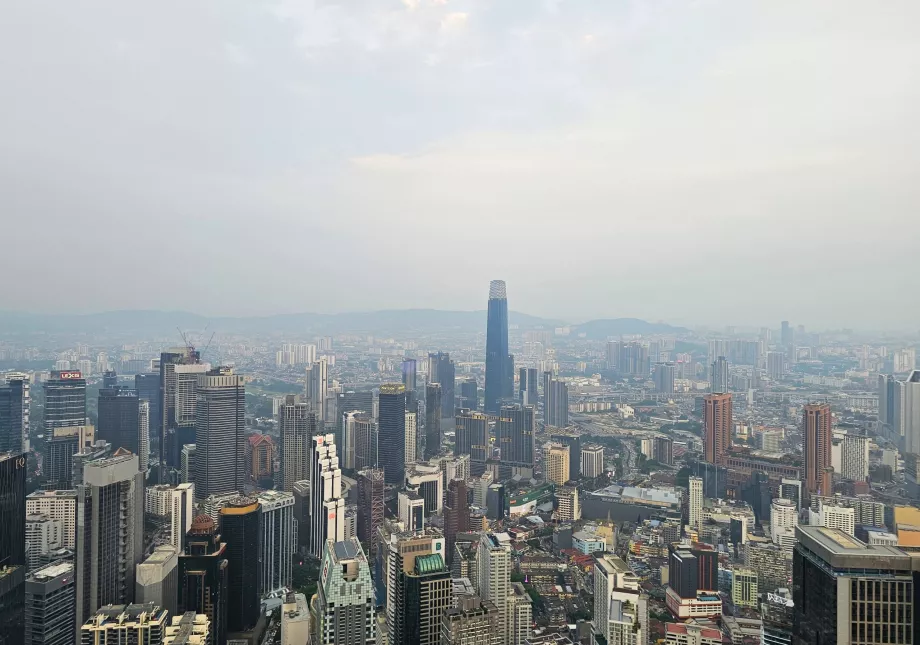 Vista desde la terraza exterior de la Torre Menara