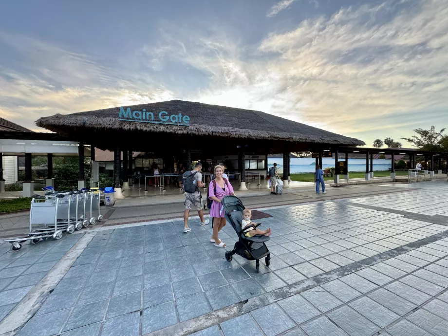 Aeropuerto de Samui Sala de Salidas USM
