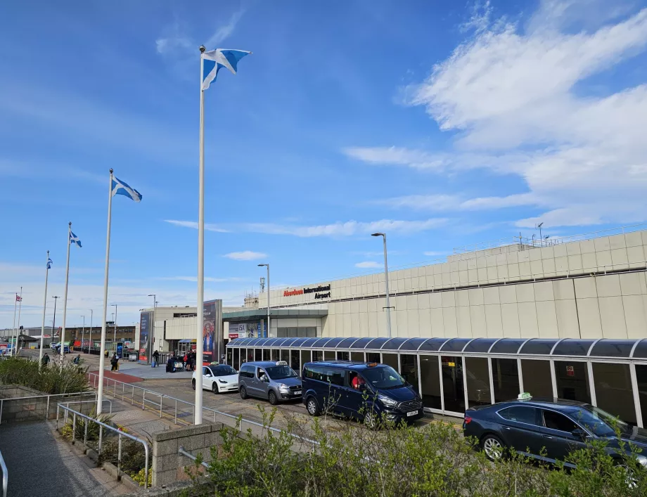 llegada por el aeropuerto de Aberdeen