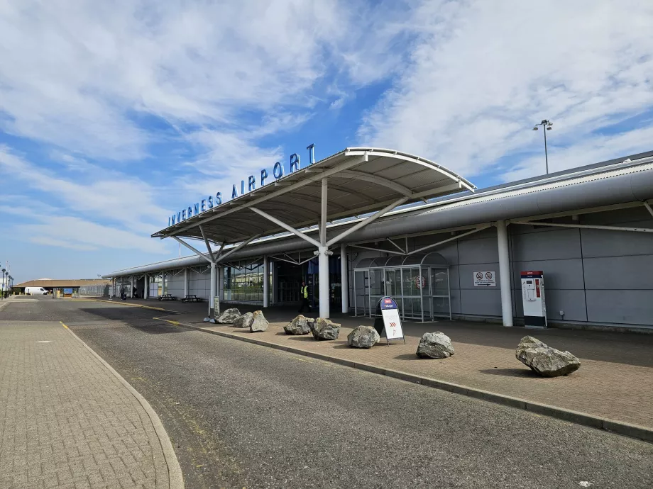 llegada por aeropuerto Inverness