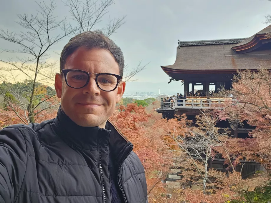 Yo en el templo Kiyomizu-dera