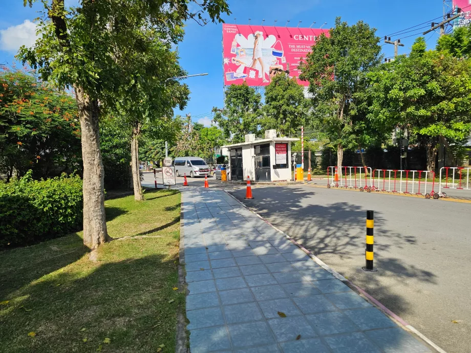 Cómo llegar a Bolt / Grab fuera de la zona del aeropuerto