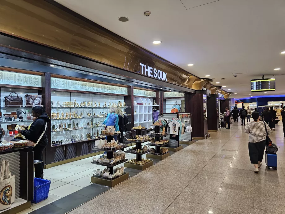 Tiendas, zona de tránsito, Terminal 3