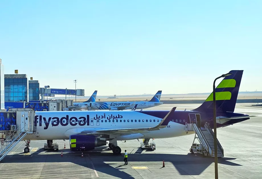 Airbus A320 Flyadeal en el aeropuerto de El Cairo