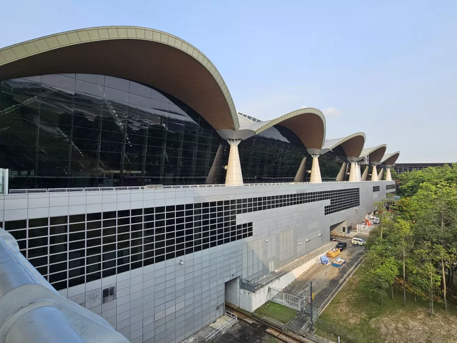 Terminal 1