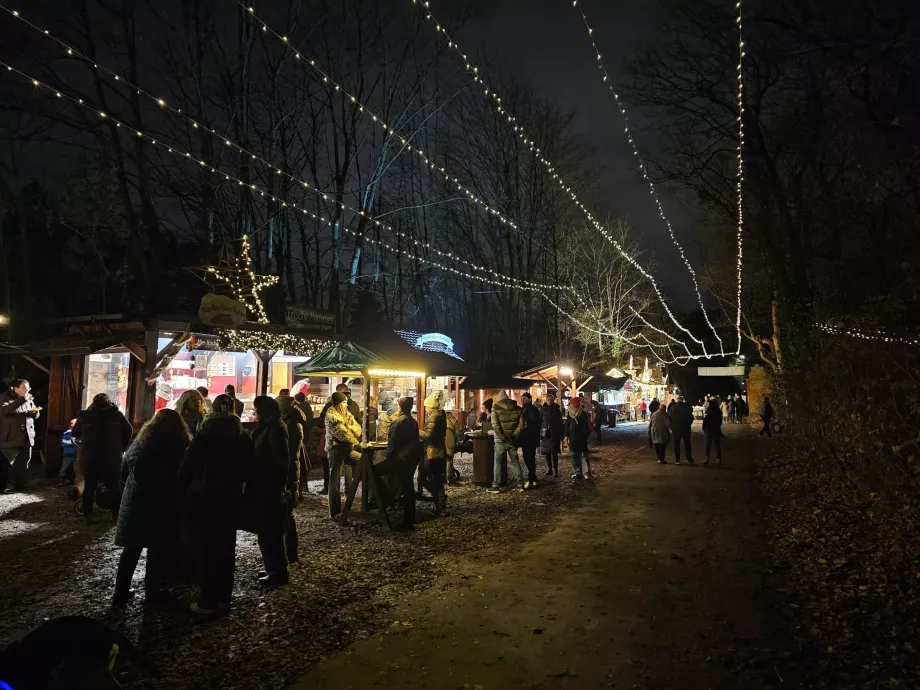 Mercado de Navidad de Sachsenhäuser en Goetheturm