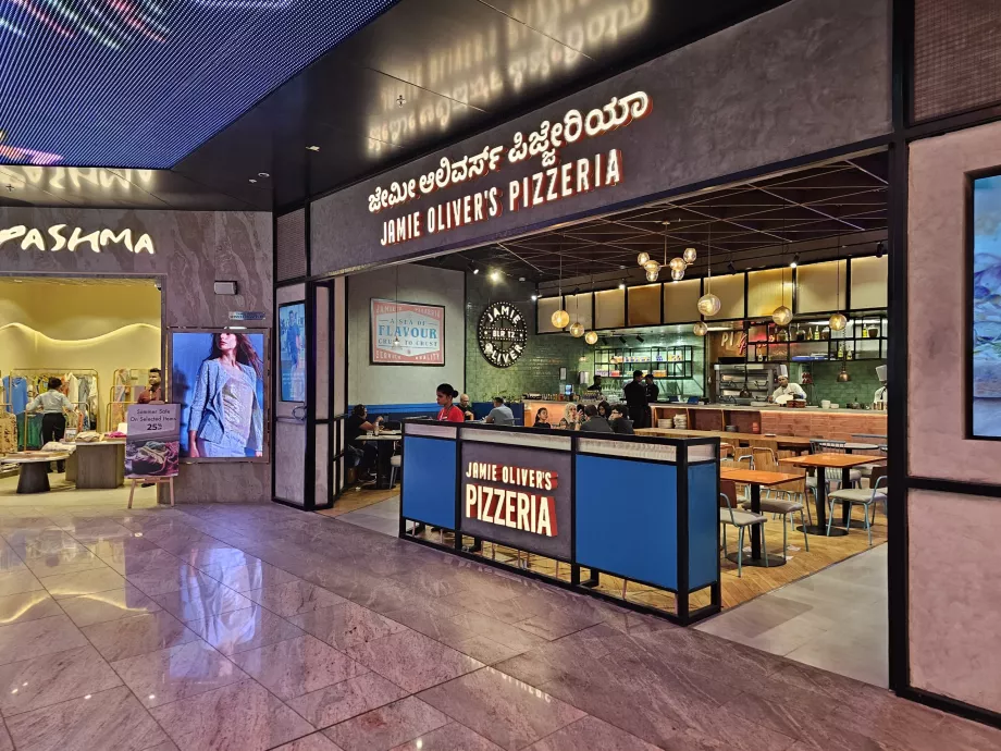 Pizzería Jamie Oliver, Terminal 2, Zona de Tránsito
