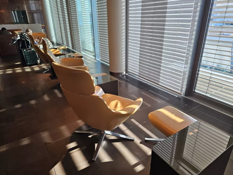 Ambiente de salón: asientos cómodos