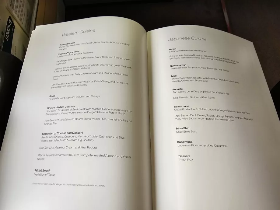 Servicio principal - entrante, plato principal, postre