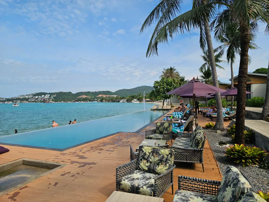 Tropicana Club en la playa de Bangrak