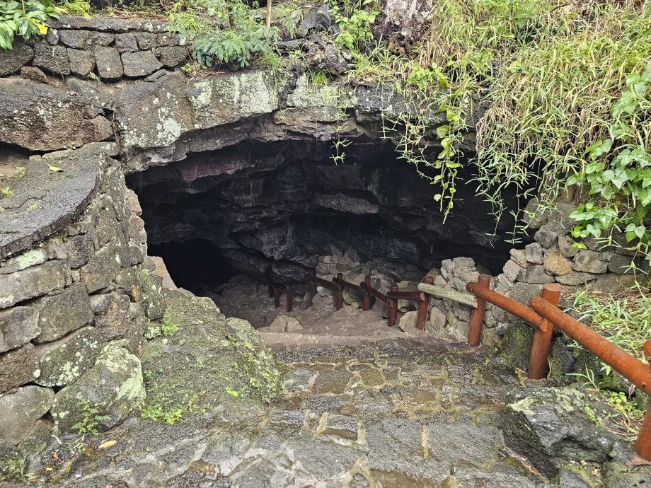 Cueva de Roches Noires