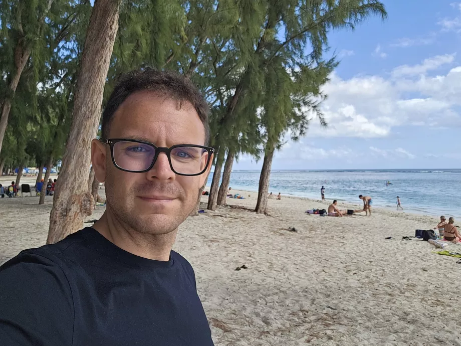 Yo en la playa Flic en Flac