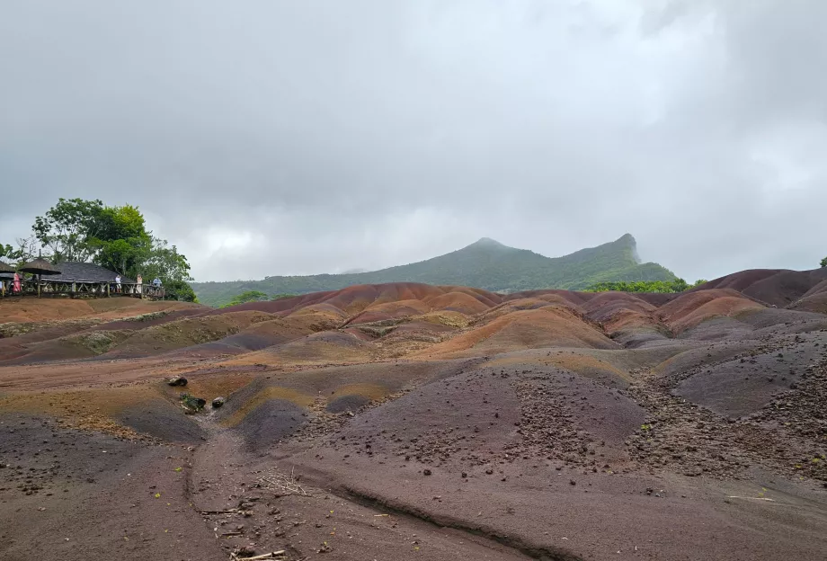Tierra Coloreada del Norte, Chamarel